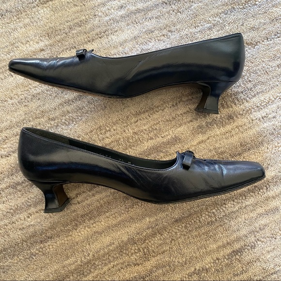 Stuart Weitzman Navy Kid Quasar Heels - Picture 5 of 12